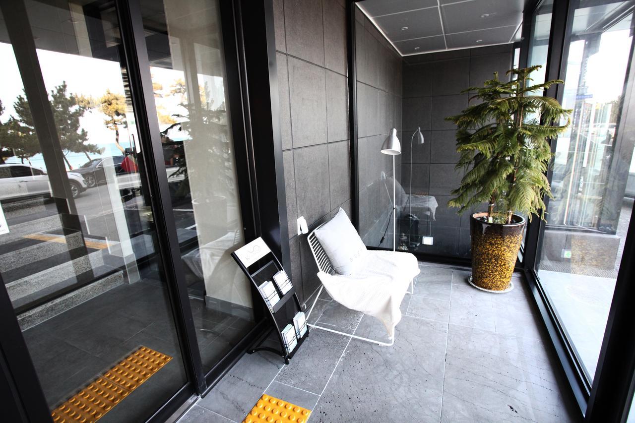 Hotel R Gangneung Exterior photo