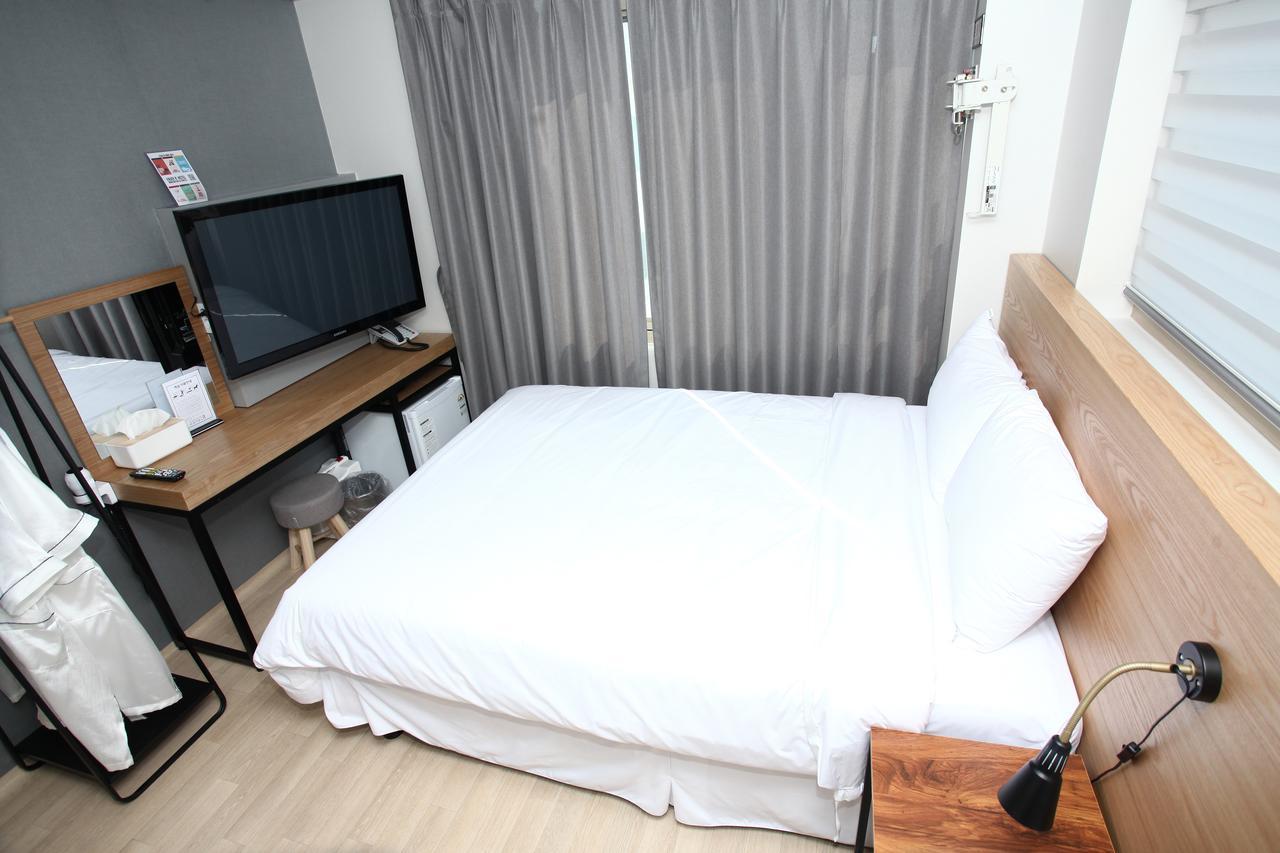 Hotel R Gangneung Room photo