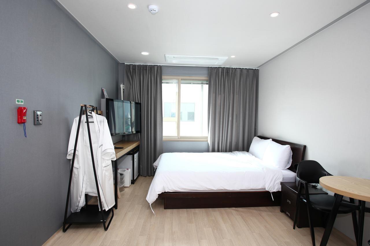 Hotel R Gangneung Room photo